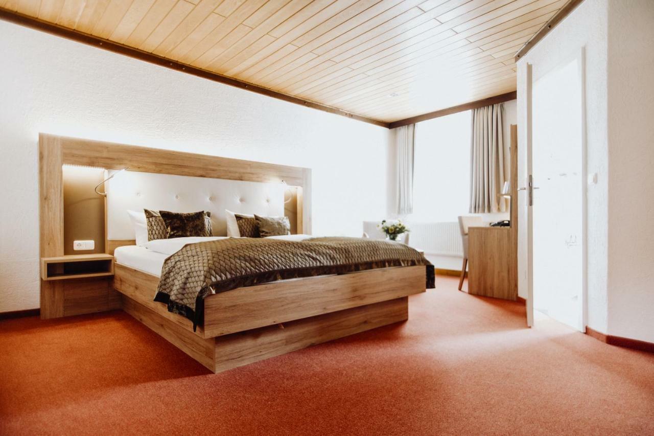 Hotel Frauensteiner Hof Frauenstein  エクステリア 写真