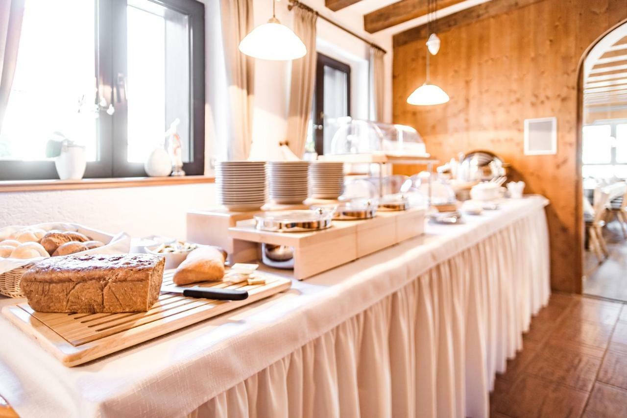Hotel Frauensteiner Hof Frauenstein  エクステリア 写真