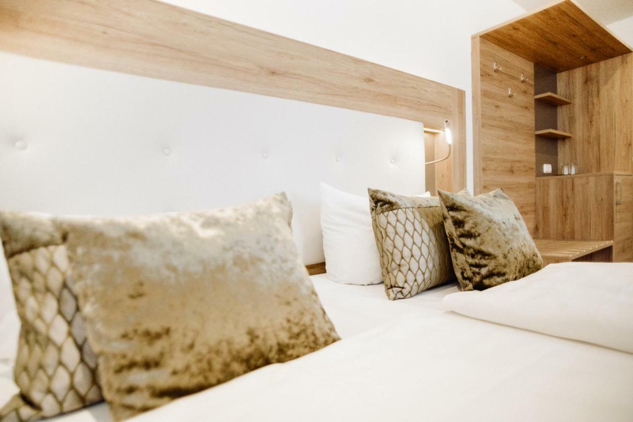 Hotel Frauensteiner Hof Frauenstein  エクステリア 写真