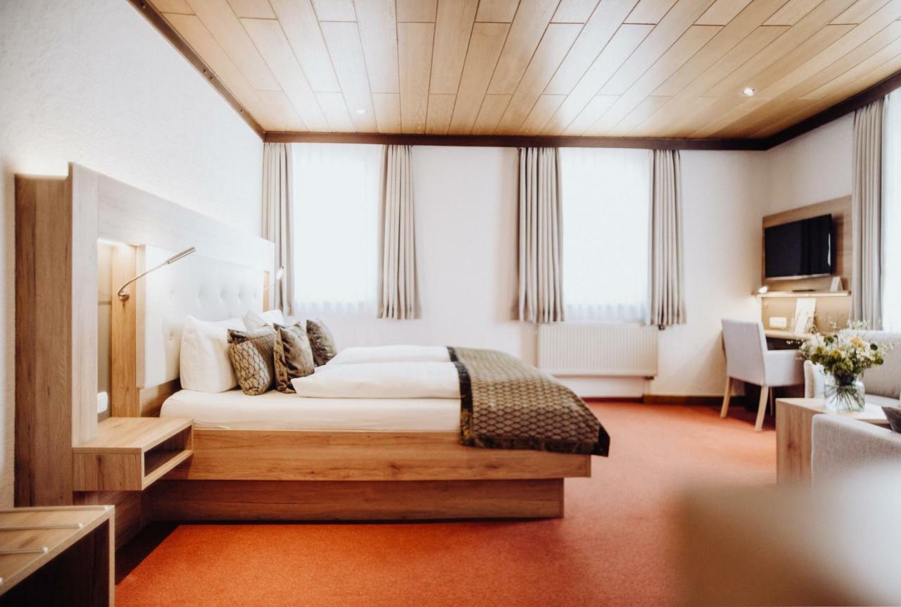 Hotel Frauensteiner Hof Frauenstein  エクステリア 写真